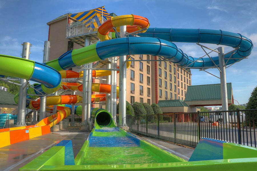 Country Cascades Waterpark Resort Gallery 01